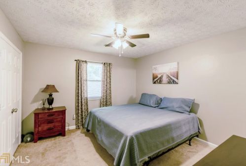 3175 Sarah Lou Dr, Lithonia GA 30078-5748 exterior