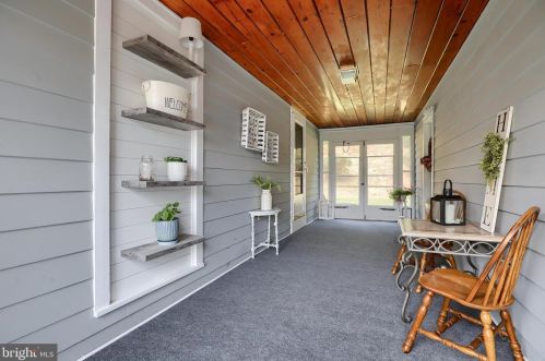 2515 Chestnut Ridge Dr, Lancaster PA  17601-1936 exterior