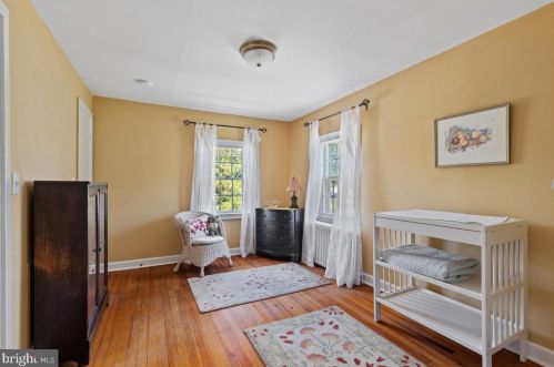 2 Riverside Dr, Princeton NJ 08540-4017 exterior