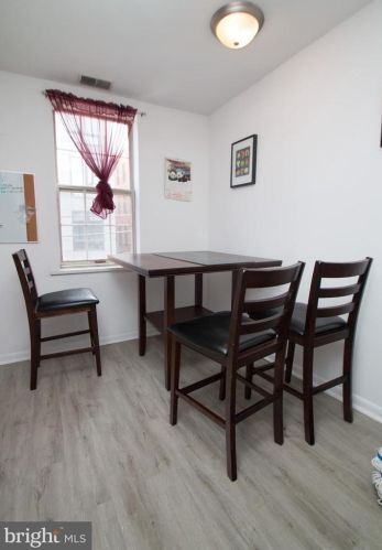 1144 4 St, Philadelphia PA 19133-3208 exterior