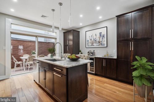 1814 Catharine St, Philadelphia PA  19146-1835 exterior