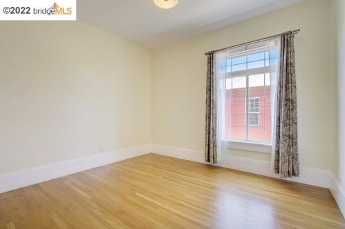 1522 Harmon St, Berkeley CA 94703-2415 exterior