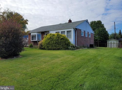 2148 Lee Ln, Chester PA 19014-2213 exterior