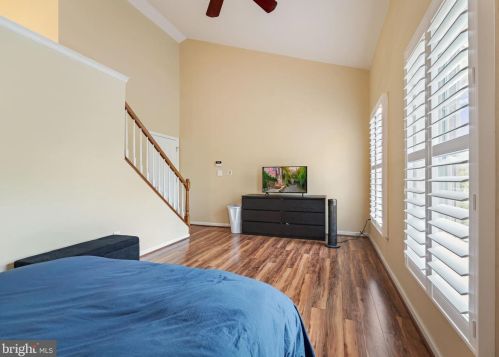 4659 Lambert Dr, Alexandria VA  22311-4942 exterior