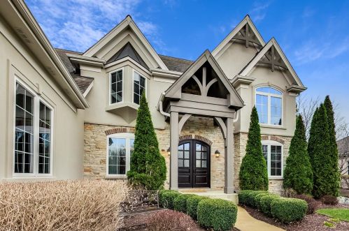 9935 Carlisle Ln, Bull Valley, IL 60014-4819