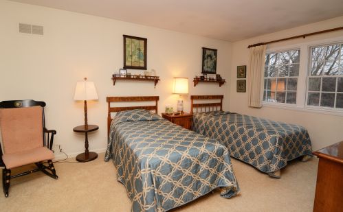 478 Allison St, Elmhurst IL 60126-4602 exterior