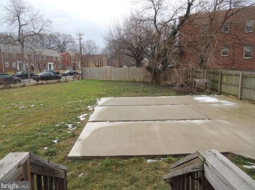 804 30th St, Washington DC 20019-1101 exterior