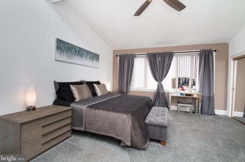 1144 4 St, Philadelphia PA 19133-3208 exterior