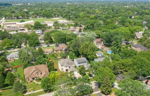 942 Kirk Ave, Elmhurst IL 60126-5143 exterior