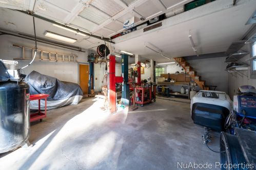 912 Westend Ave, Grand Rapids MI 49504-3847 exterior