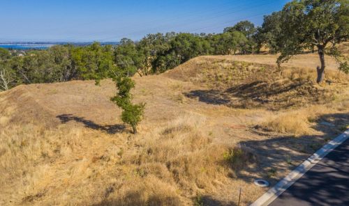 4950 Greyson Creek Dr, Folsom, CA 95762-7726