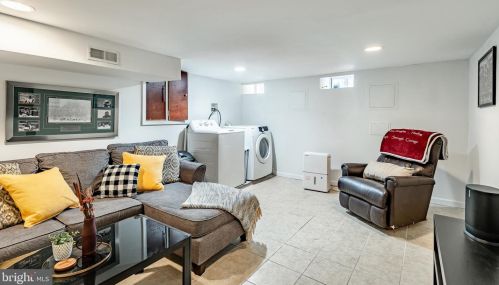 1513 Iseminger St, Philadelphia PA  19147-6215 exterior