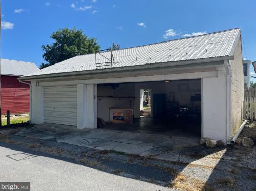 130 Lumber St, Littlestown PA 17340-1626 exterior