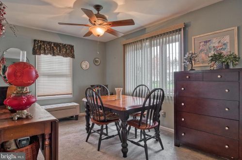 16 Fogarty Dr, Trenton NJ 08619-4321 exterior