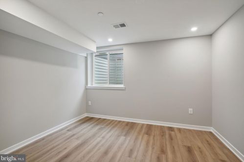 2200 Kater St, Philadelphia PA 19146-1139 exterior