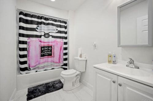 10 Balding Ave, Poughkeepsie NY  12601-2420 exterior