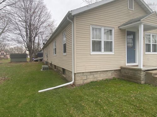 217 Pleasant St, Watervliet, MI 49098-8567