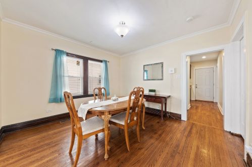 1908 8 Ave, Broadview IL 60153-1909 exterior