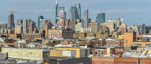 1413 Darien St, Philadelphia PA 19147-5726 exterior