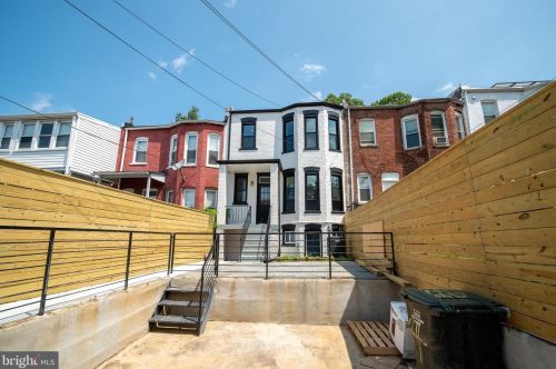 31 V St, Washington DC  20001-1012 exterior