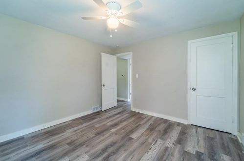 223 Auburn St, Pittsburgh PA  15206-3209 exterior