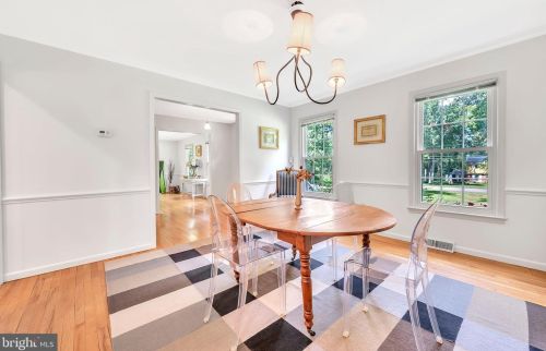 13 Cleveland Rd, Princeton NJ 08540-7420 exterior