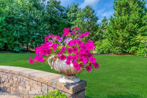 405 Peter Forman Dr, East Freehold NJ 07728-9348 exterior