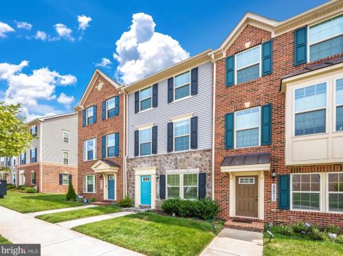 22213 Broadway Ave, Clarksburg MD 20871-3430 exterior