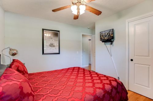 207 County Rd F, Saint Paul MN 55110-3845 exterior