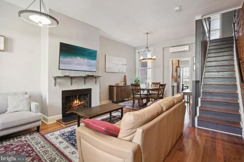 707 7th St, Washington DC  20001-3715 exterior