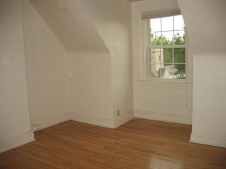 5706 Darlington Rd, Pittsburgh PA  15217-1512 exterior