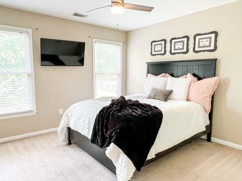 8690 Stone Riv Dr, Gainesville GA 30506-4854 exterior