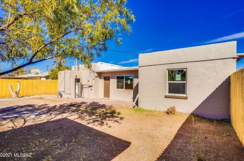 4020 Montecito St, Tucson AZ 85711-4873 exterior