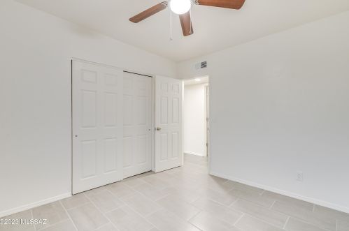 9301 29th St, Tucson AZ  85710-8015 exterior