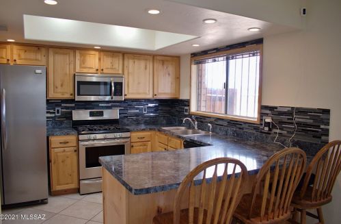 7717 34 St, Tucson AZ 85710-6061 exterior