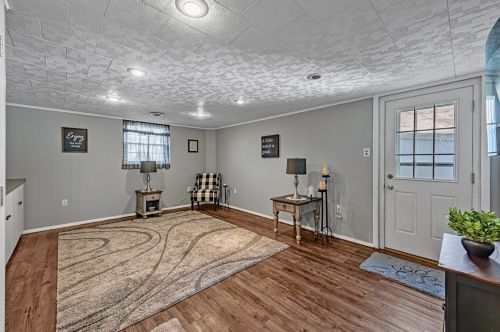 128 Paree Dr, Pittsburgh PA  15239-2424 exterior