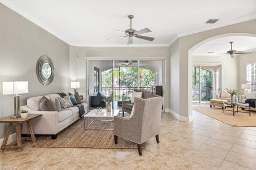9059 Cascada Way, Naples, FL 34114-6466