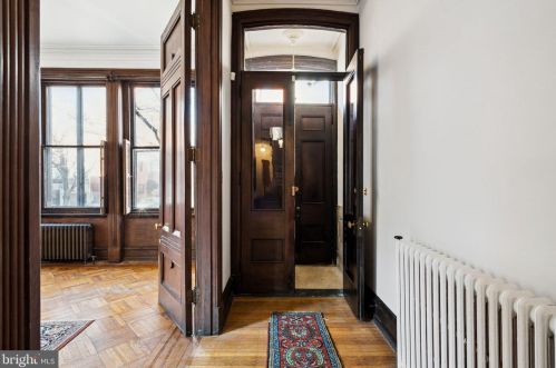 2322 Delancey Pl, Philadelphia PA 19103-6407 exterior