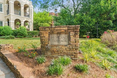 856 Briarcliff Rd, Atlanta GA  30306-4093 exterior