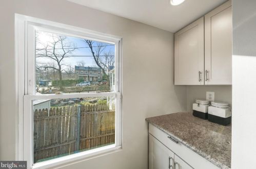 1504 Lawrence St, Washington DC 20017-2913 exterior