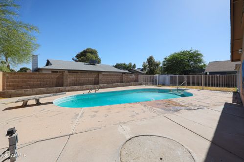 8831 Elm St, Phoenix AZ 85016-4839 exterior