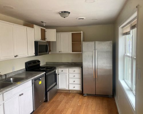 9002 2nd St, Berrien Springs, MI 49103-1626