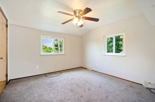 349 Anthon Dr, Pittsburgh PA 15235-3911 exterior