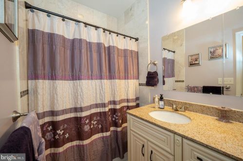 1505 Dickinson St, Philadelphia PA 19146-4830 exterior