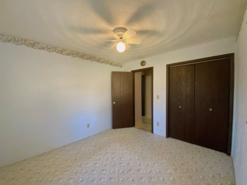 2594 Us Route 30, Hookstown PA 15050-1415 exterior