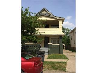 2797 125th St, Cleveland, OH 44120-2132
