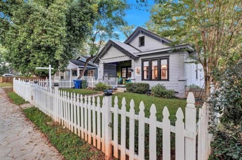 548 Holderness St, Atlanta GA 30310-1750 exterior