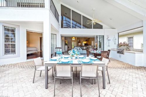 4817 Keswick Way, Naples FL 34105-6626 exterior