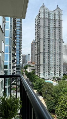 275 13th St, Atlanta GA  30309-7636 exterior