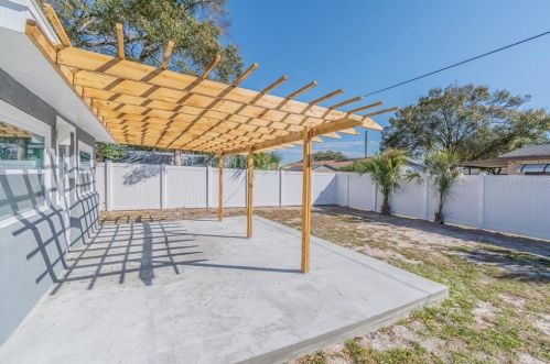 4722 Bay Ave, Tampa FL 33616-1070 exterior